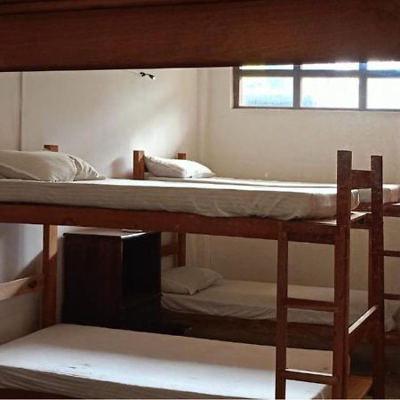 Funky Monkey Hostel & Yoga Rooftop Lounge , Arugambay 波图维勒 外观 照片